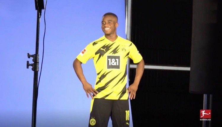 偷窥自拍色图